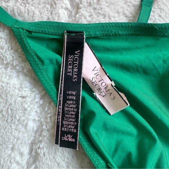 Victoria's Secret | "Deepest Green" V-String Panties | Size Large - Picture 7 of 7